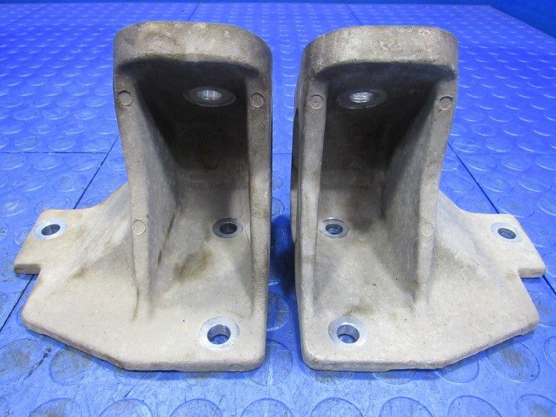 97-04 Chevrolet Corvette 5.7L Right Left Engine Motor Mount Bracket Pa