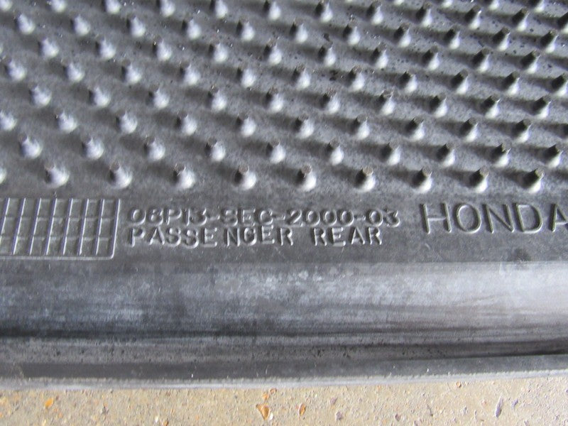 04-08 Acura TSX Original All-Season Black Rubber Floor Mats Set Liners