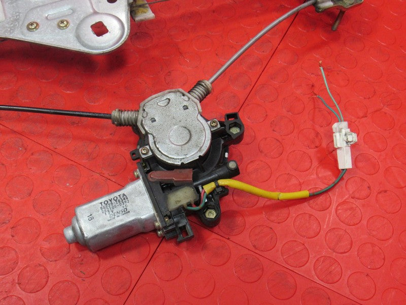 00-05 Toyota Celica Power Window Regulator Motor Left Drivers 69820-20
