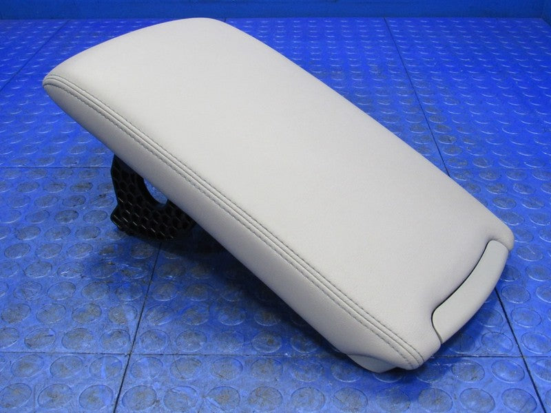 09-12 Toyota Venza Leather Center Armrest Console Lid OEM Light Gray 4