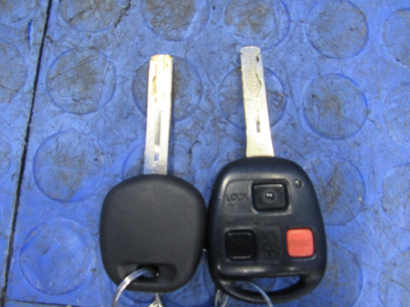 05-07 Lexus LX470 Ignition Door Hatch Lock Cylinder Tumbler Key Set 28