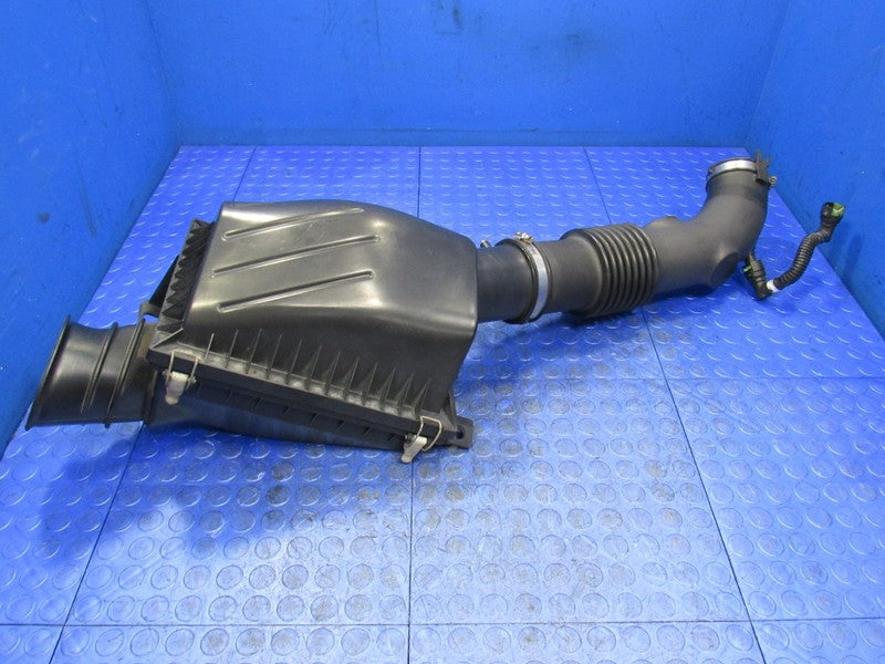 08-11 Ford Crown Victoria P71 Police Interceptor Air Intake Box Tube O