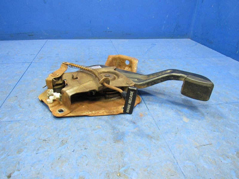 92-96 Ford F150 F250 F350 Bronco Parking Emergency E Brake Pedal Assem