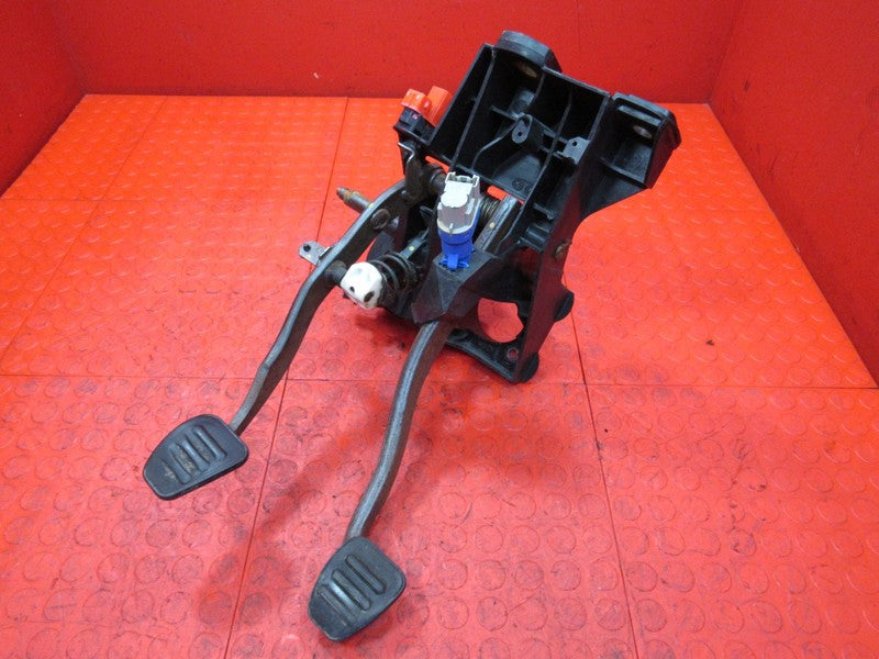 11-14 Ford Mustang MT Manual Brake Clutch Master Pedal Manual Assembly