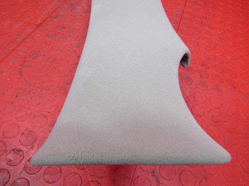 05-06 Escalade Platinum Left Driver B Pillar Panel Cloth Covered Moldi