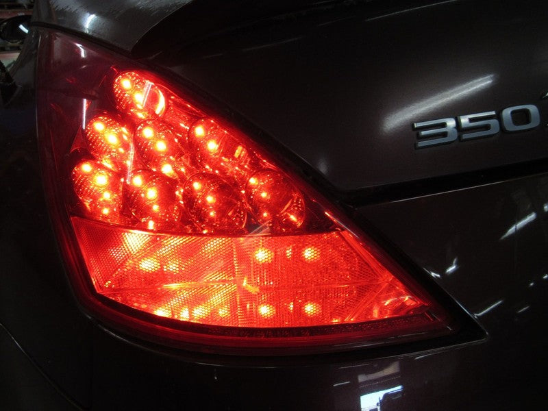 06-07 Nissan 350Z Left LH Driver Side Taillight Tail Light Lamp