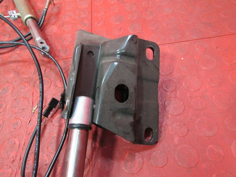 00-06 BMW 3 Series E46 Convertible Top Ram Hose Bracket Line Assembly 