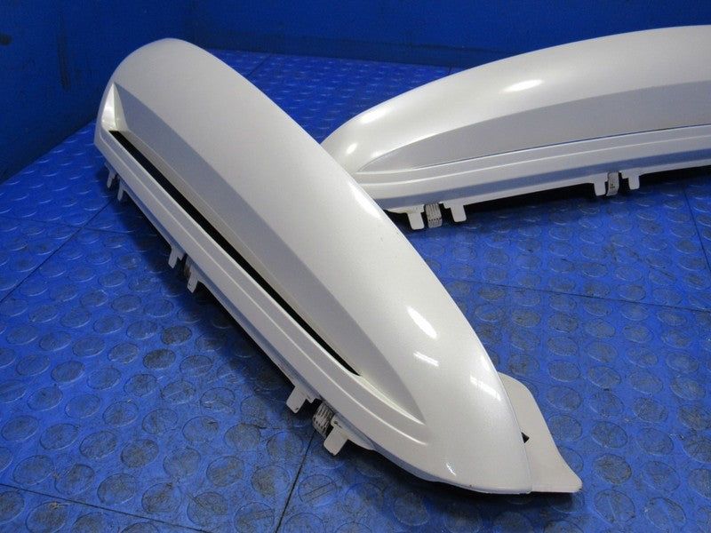 02-06 Cadillac Escalade Left Right Rear Hatch Vent Trim Molding Pearl 