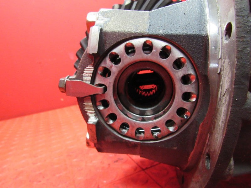 99-04 Chevrolet Tracker AT Rear Differential Carrier Center Unit Open 