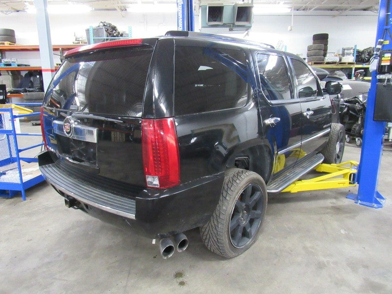 07-08 Cadillac Escalade Right Passenger Front Door Trim Interior Panel