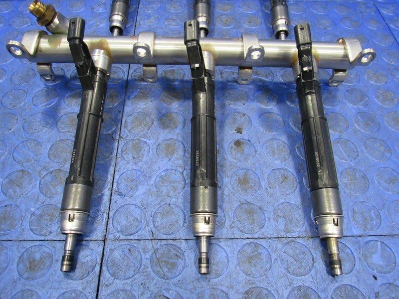 18-23 Audi S4 A5 S5 A6 A7 S7 A8 SQ5 Q7 Q8 3.0L V6 Fuel Rail & Injector