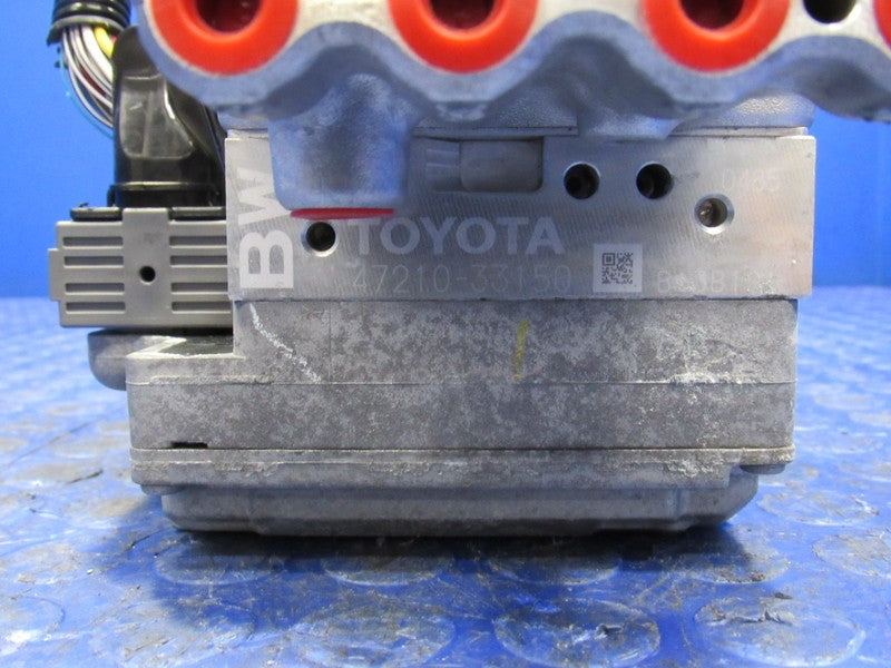 13-15 Lexus ES300h ABS Anti-Lock Brake Pump Master Cylinder 47210-3315