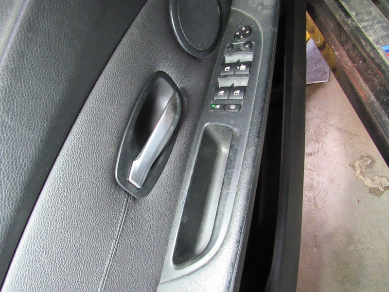 08-10 BMW 535 550 M5 Left LH Driver Side Front Door Trim Panel W/O Swi