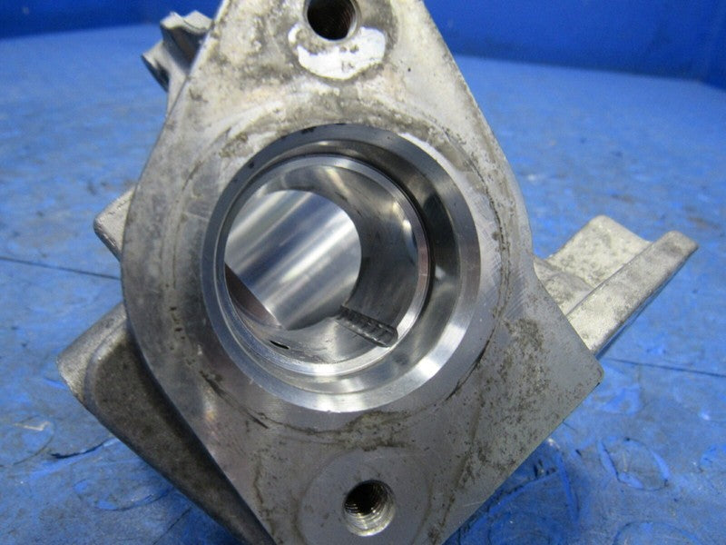 12-17 S550 / 12-14 CL550 ML550 4.7L V8 M278 Engine Mount Fuel Pump Hou