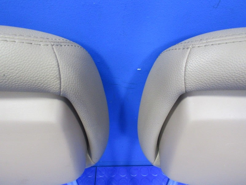 11-20 Caravan Town & Country Leather Front Right Left Seat Headrest He