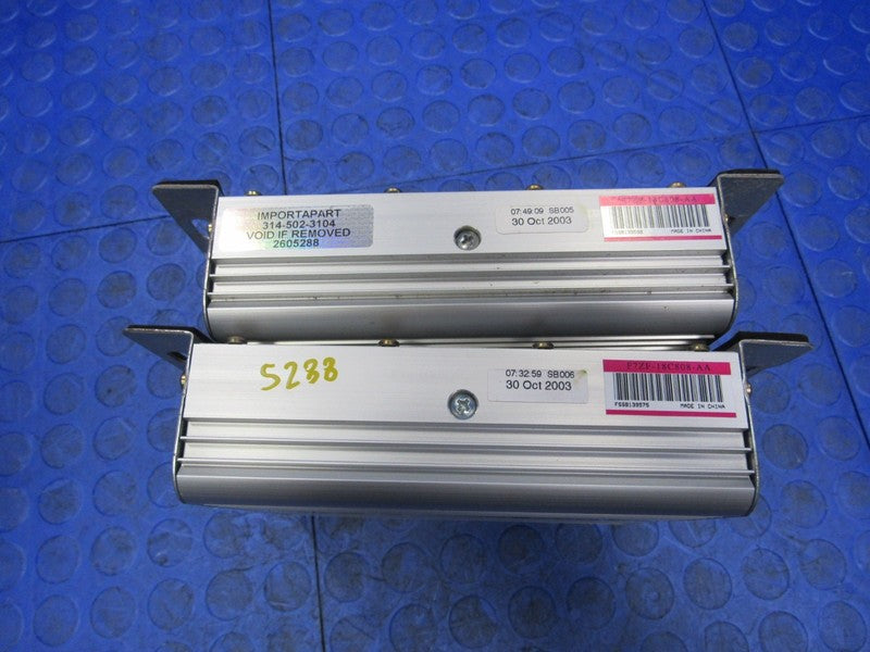 01-04 Ford Mustang Premium Mach 460 Amp Amplifier Assembly Set Pair 52
