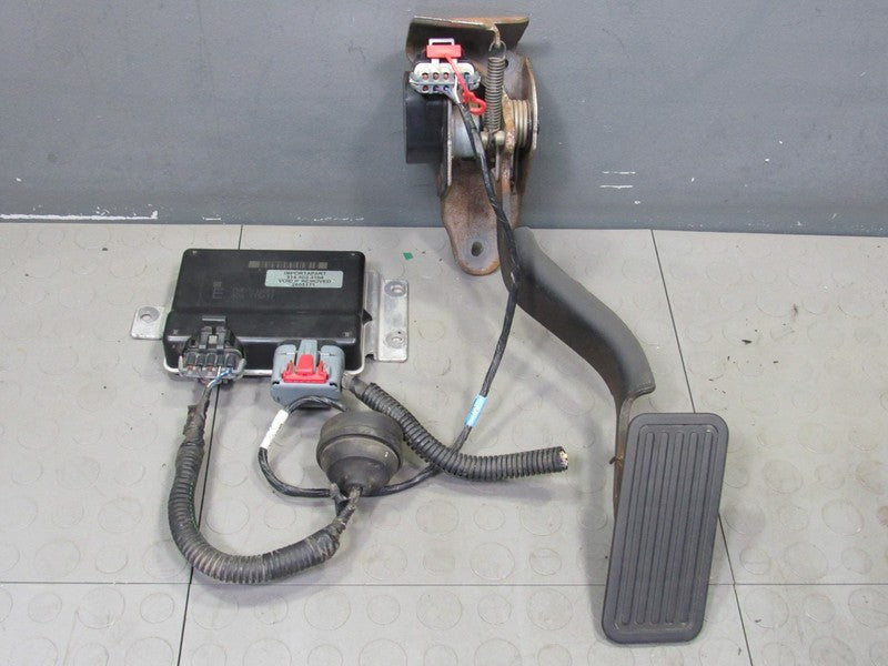 03-05 Chevy Silverado Suburban GMC Yukon Gas Pedal Drive By Wire TAC M