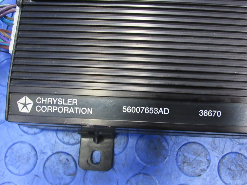 97-01 Jeep Cherokee XJ Infinity Stereo Amp Amplifier Booster 56007653A