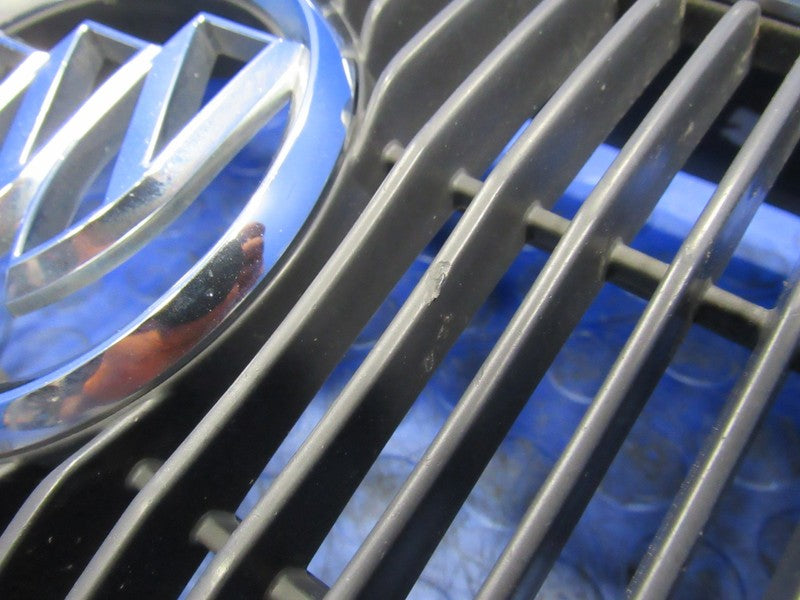 05-07 Buick LaCrosse Allure Front Upper Center Radiator Grille Grill E