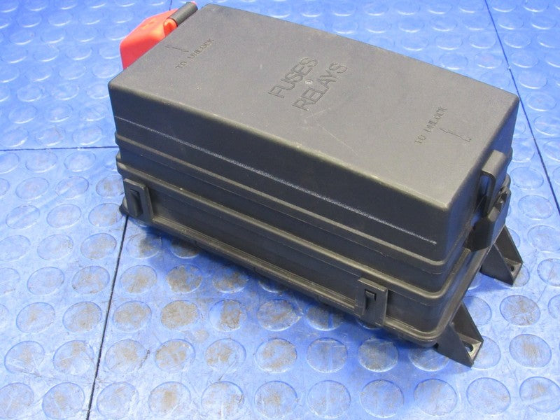 01-03 Cadillac Deville Cabin Under Seat 15328711 Interior Fuse Relay B