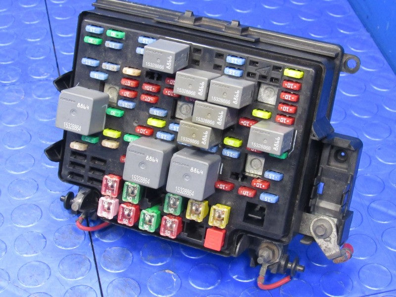 03-07 Hummer H2 Silverado Sierra Tahoe Engine Fuse Panel Relay Box 152