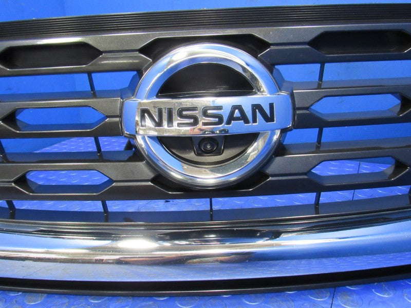 17-20 Nissan Pathfinder Front Upper Bumper Radiator Grille W/ Camera O