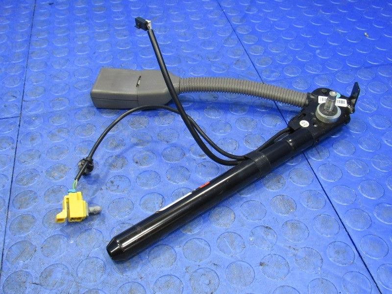 16-24 Express Savana Left Right Front Seat Belt Buckle Pretensioner Se