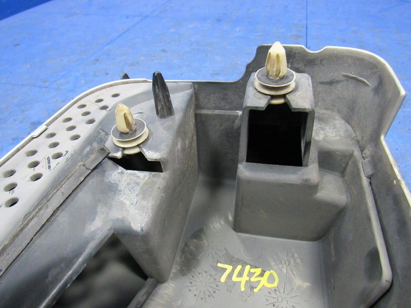 06-10 Hummer H3 H3T Right RH Passenger Side Front Fender Cowl Cap Whit