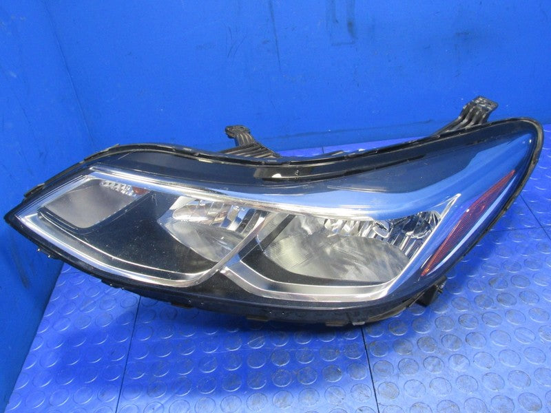 16-19 Chevrolet Cruze Left Driver Headlight Head Light Lamp Halogen w/
