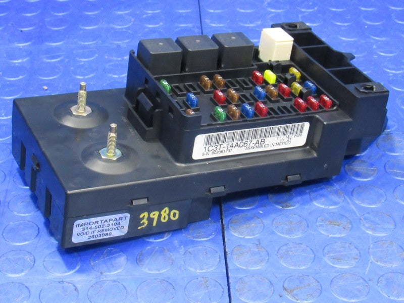 01 Ford F250 F350 Truck Under-Dash Cabin Fuse Relay Box Panel 1C3T-14A