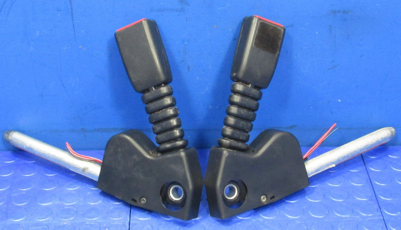 07-11 Ford Ranger Front Left & Right Seat Belt Buckle Pretensioner Bla