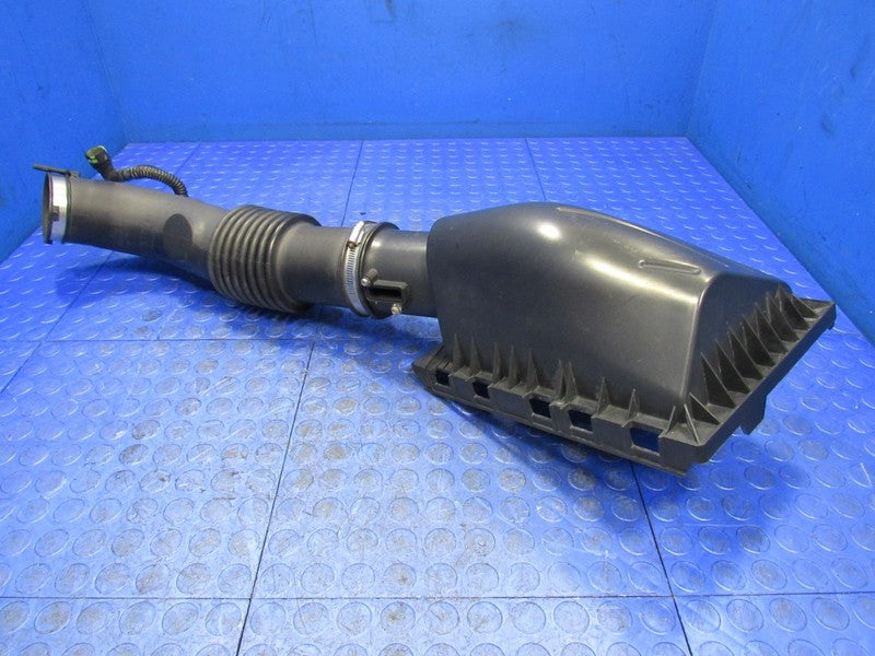 08-11 Ford Crown Victoria P71 Police Interceptor Air Intake Box Tube O