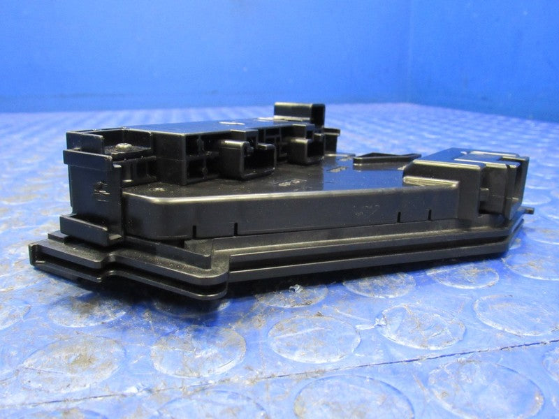 08-10 Toyota Highlander Engine Fuse Box Junction Block OEM 82720-48050