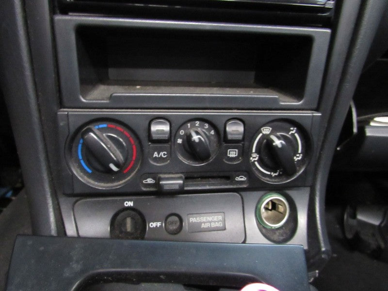 2000 Mazda Miata MX-5 - PART OUT — photo 8