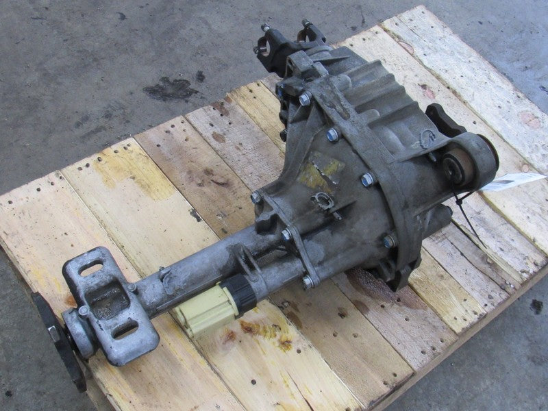 99-06 Silverado Sierra 1500 Front Axle Differential Carrier 3.73 GT4 2