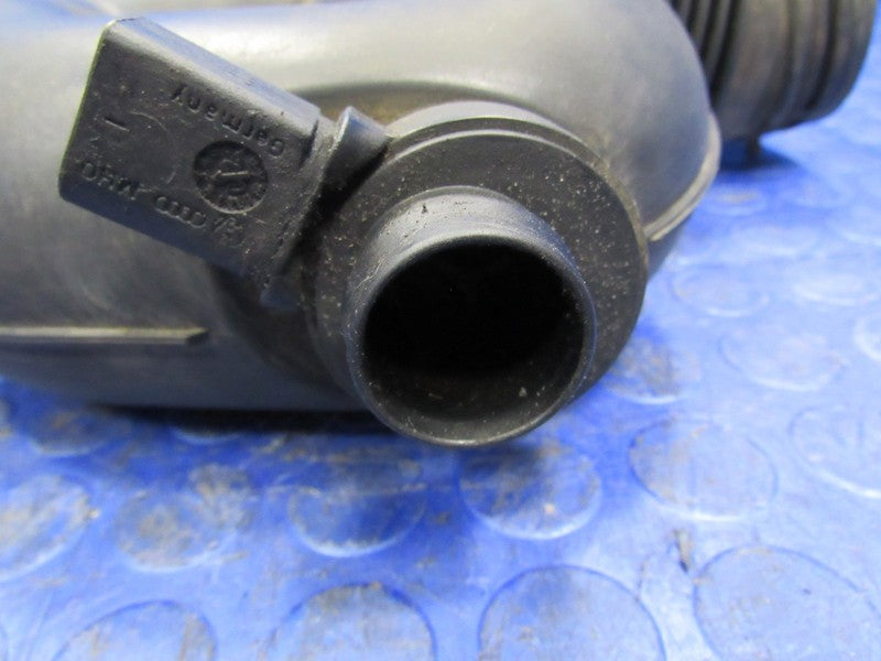99-03 Volkswagen Eurovan VR6 2.8L Air Intake Tube Duct Hose 022 129 62