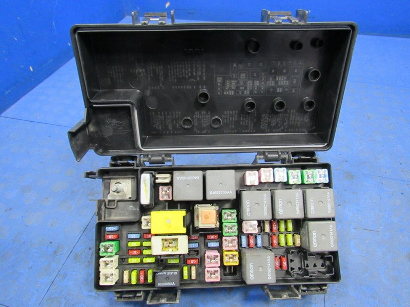 09 Liberty Nitro TIPM BCM Integrated Power Module Fuse Box Block 04692