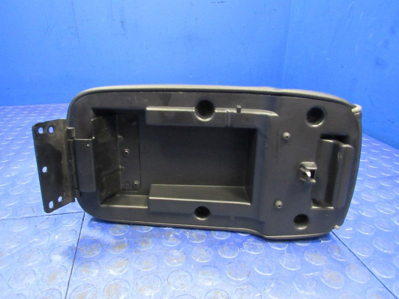 06-10 Hummer H3 H3T Leather Center Console Armrest Top Lid Ebony Black