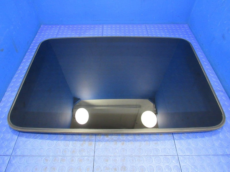 06-10 Hummer H3 H3T Sunroof Sun Moon Roof Glass W/ Seal Factory OEM 25