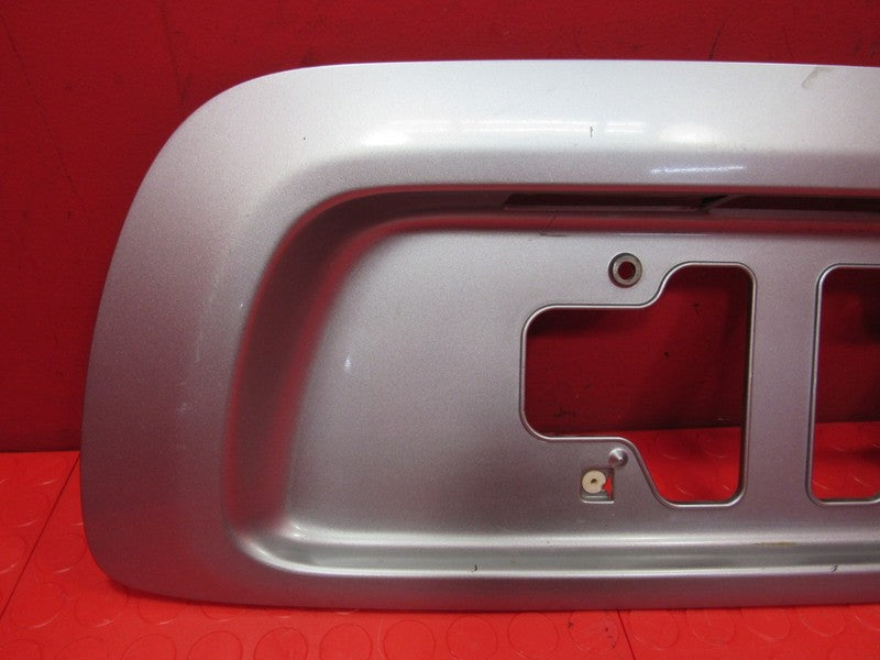 01-07 Toyota Sequoia Rear Hatch Lift Gate License Plate Trim Silver Me
