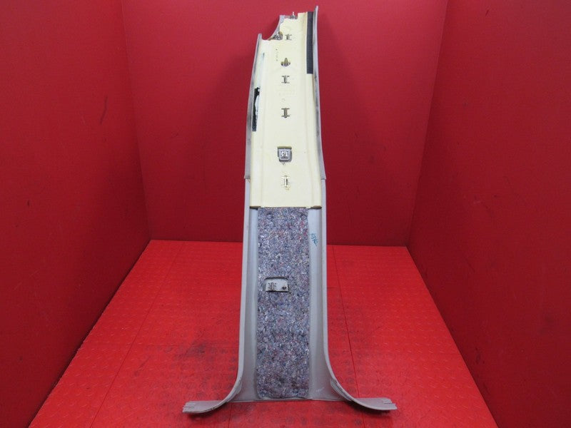 05-06 Escalade Platinum Right Passenger B Pillar Panel Cloth Covered M