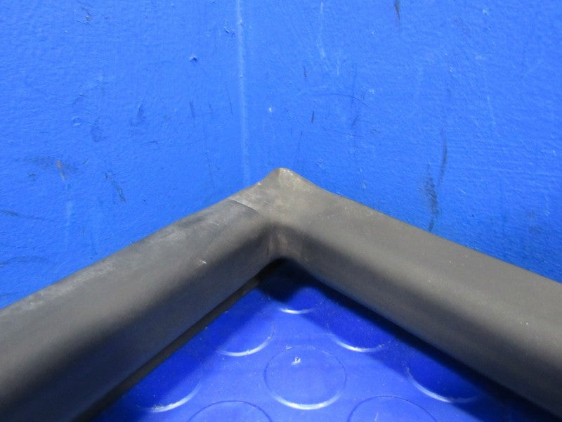 99-02 BMW Z3 Coupe Left LH Driver Door On-Body Seal Weatherstrip 2831