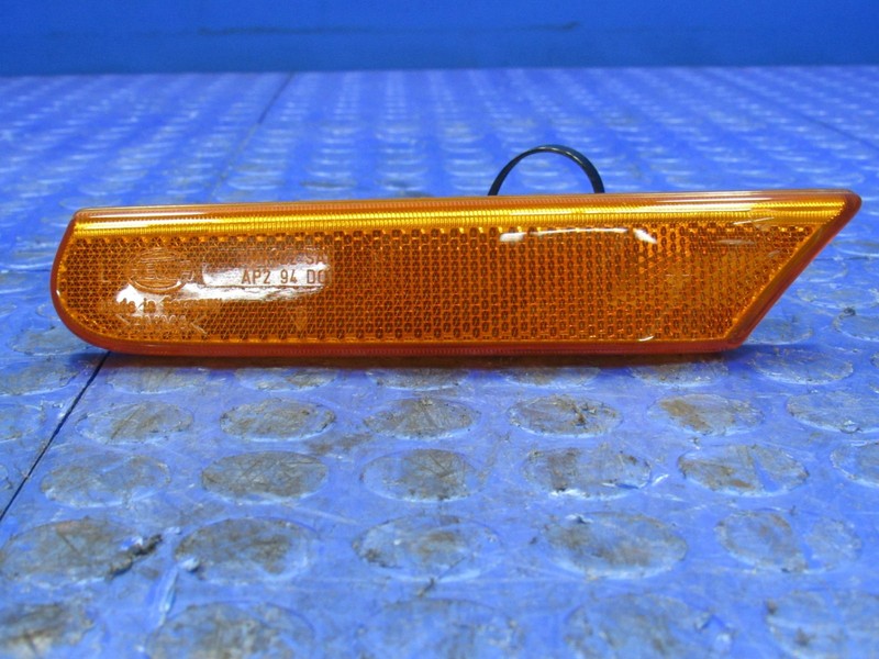 99-04 Porsche 911 / 97-04 Boxster Front Left Driver Side Corner Marker