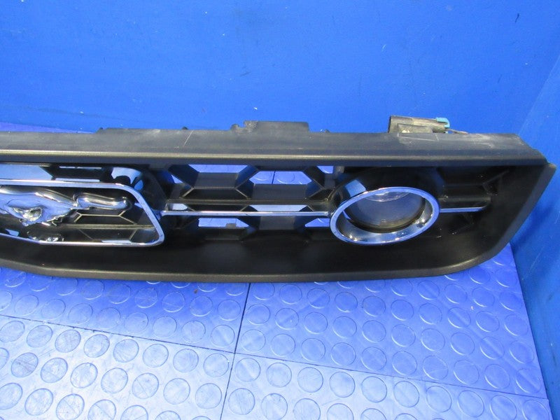 05-09 Ford Mustang V6 Pony Package Front Upper Grille Assy W/ Fog Ligh