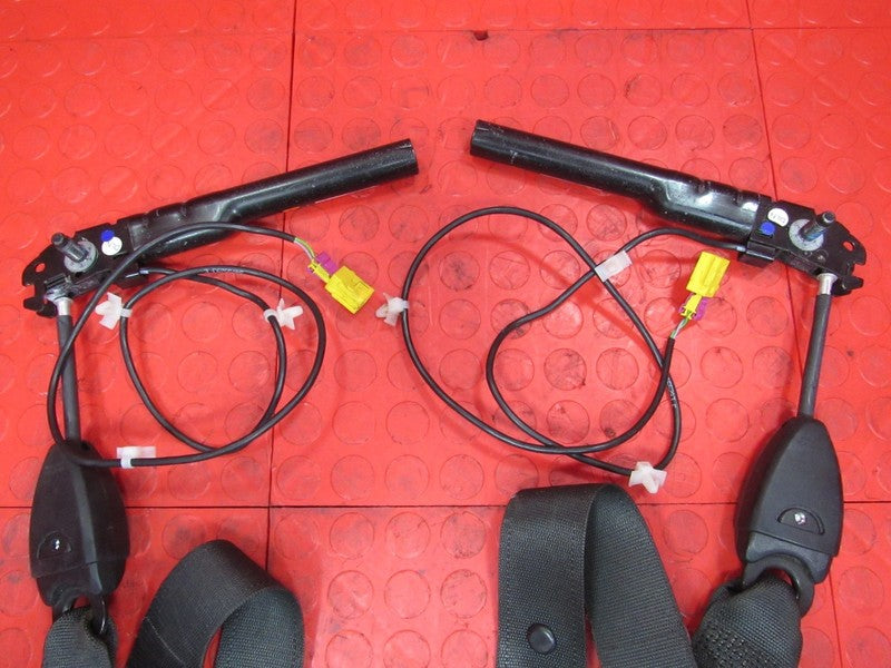 08-09 Pontiac G8 Front Driver Passenger Seat Belts Retractors Pair Bla