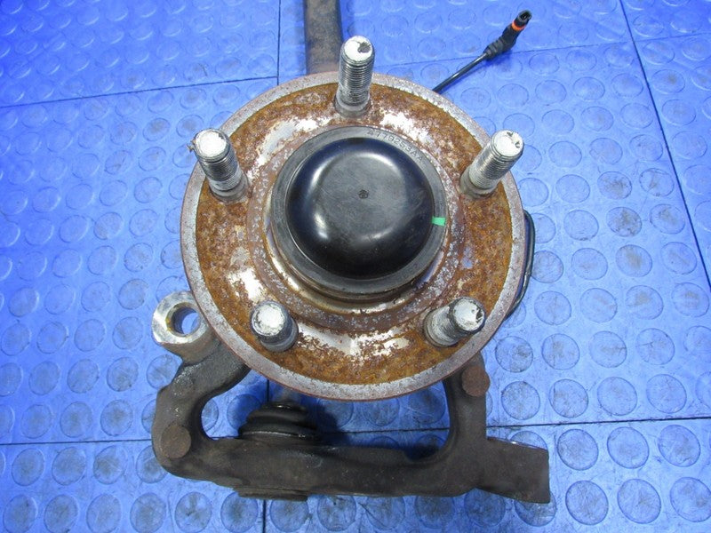 07-14 Charger Challenger 300C Magnum Right RH Front Knuckle Hub OEM 16
