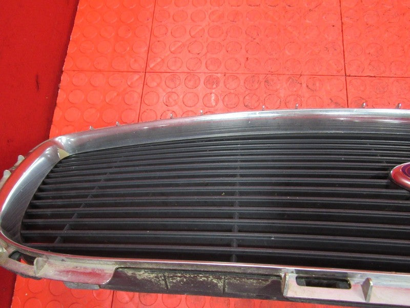 00-03 Ford F150 STX Sport Front Upper Radiator Grille Assembly W/ Embl