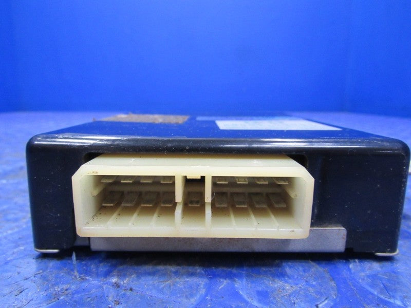 96-97 Lexus LX450 FZJ80 Cooler Stabilizer AC Amplifier 88650-60081 OEM