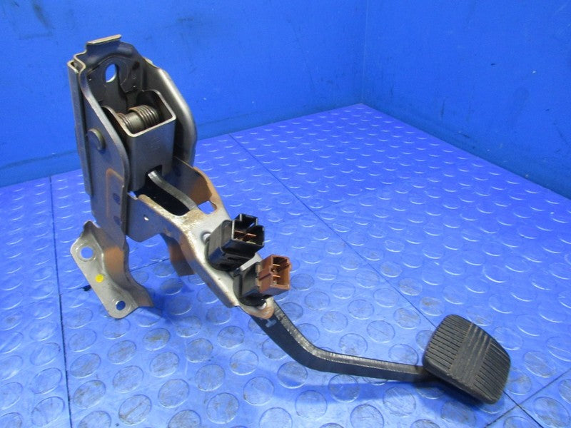 03-09 Nissan 350Z G35 Manual Brake Clutch Cylinder Pedal Set OEM 4104
