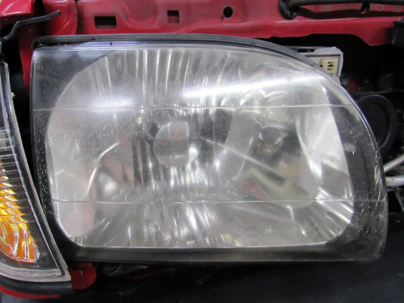 01-04 Toyota Tacoma Right RH Passenger Side Headlight Head Light Lamp